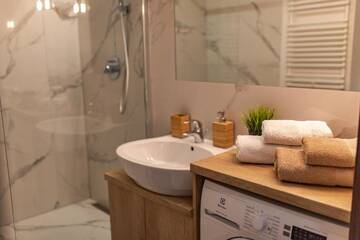Фото номера Апартаменты с душем Апартаменты Apartament Willa Port Zacisze г. Оструда 46