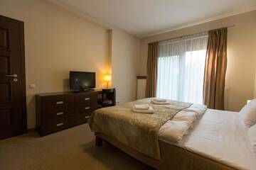 Фото номера Апартаменты с видом на озеро Апартаменты Rezydencje Willa Port Apartamenty Antinori г. Оструда 13