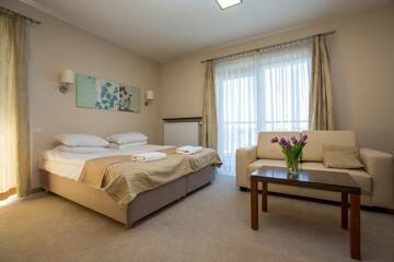 Фото номера Апартаменты с видом на озеро Апартаменты Rezydencje Willa Port Apartamenty Antinori г. Оструда 3
